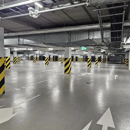 Urban Global Premium 8th Floor No 16, Free Garage, Self Check-in, No Deposit Apartment