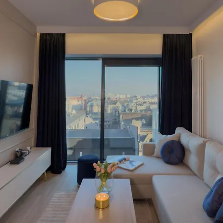 Urban Global Premium - 8th Floor No 16 - Air Condition - Free Garage