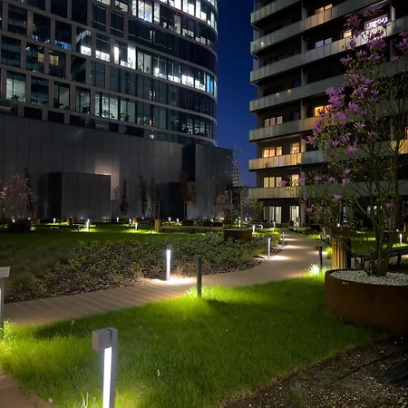 Urban Global Premium - 8th Floor No 16 - Air Condition - Free Garage Appartamento *