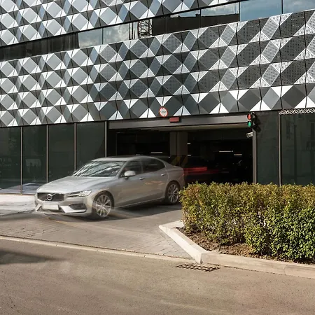 Urban Global Premium - 8th Floor No 16 - Air Condition - Free Garage * Kattowitz