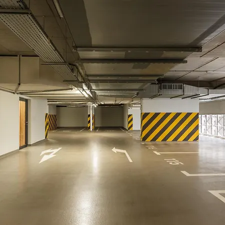 Urban Global Premium - 8th Floor No 16 - Air Condition - Free Garage * Kattowitz