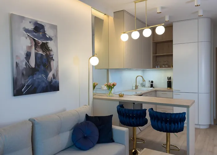 Urban Global Premium 8th Floor No 16, Free Garage, Self Check-in, No Deposit * Κατοβίτσε